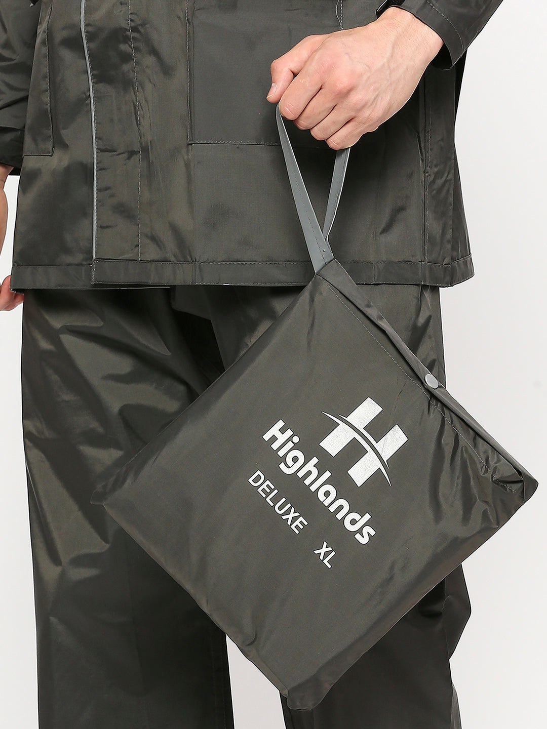 DELUXE - Highlands Heavy Duty Nylon Taffeta Seam-Sealed Rainsuit for Rain Protection