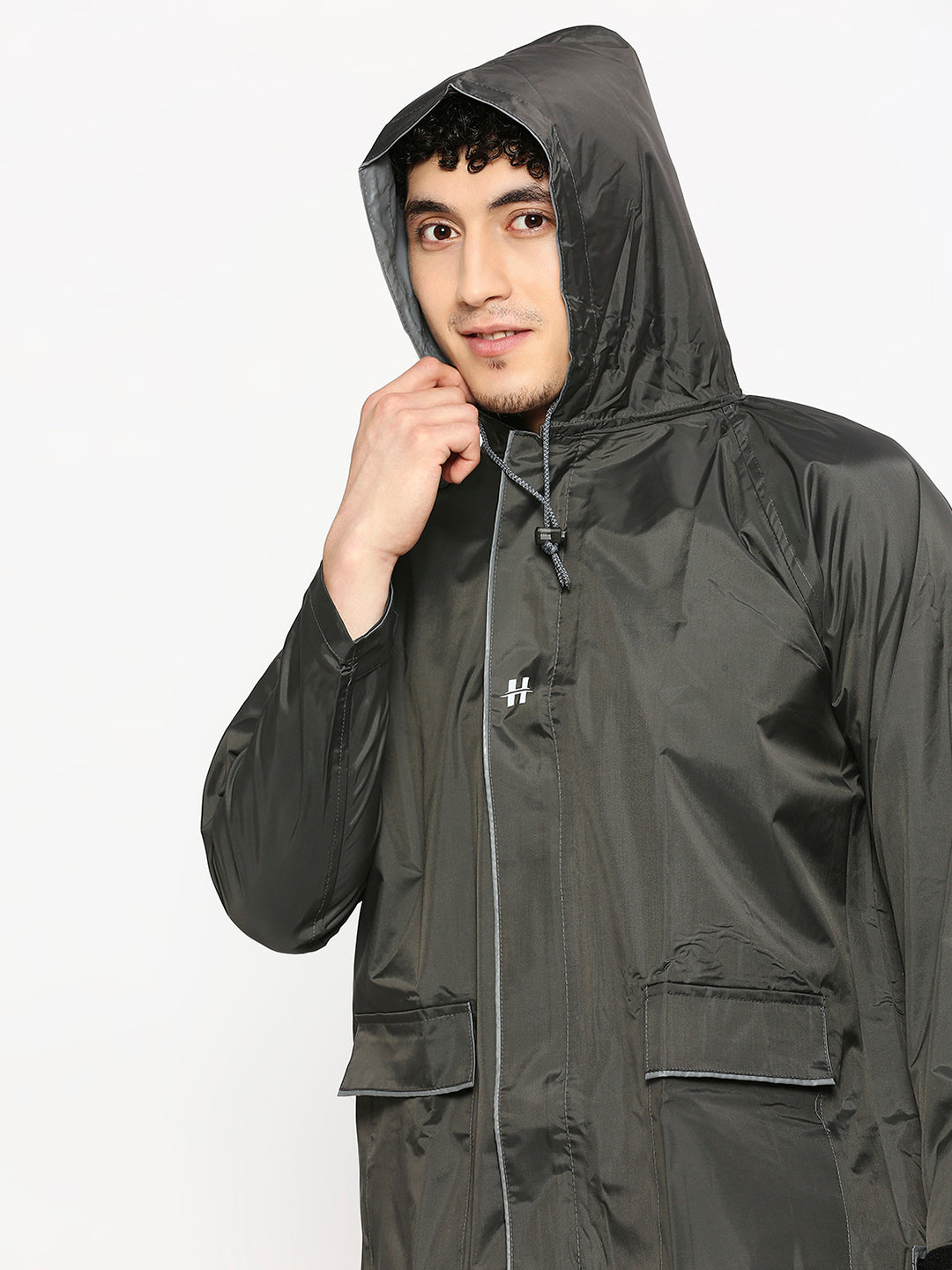 DELUXE - Highlands Heavy Duty Nylon Taffeta Seam-Sealed Rainsuit for Rain Protection